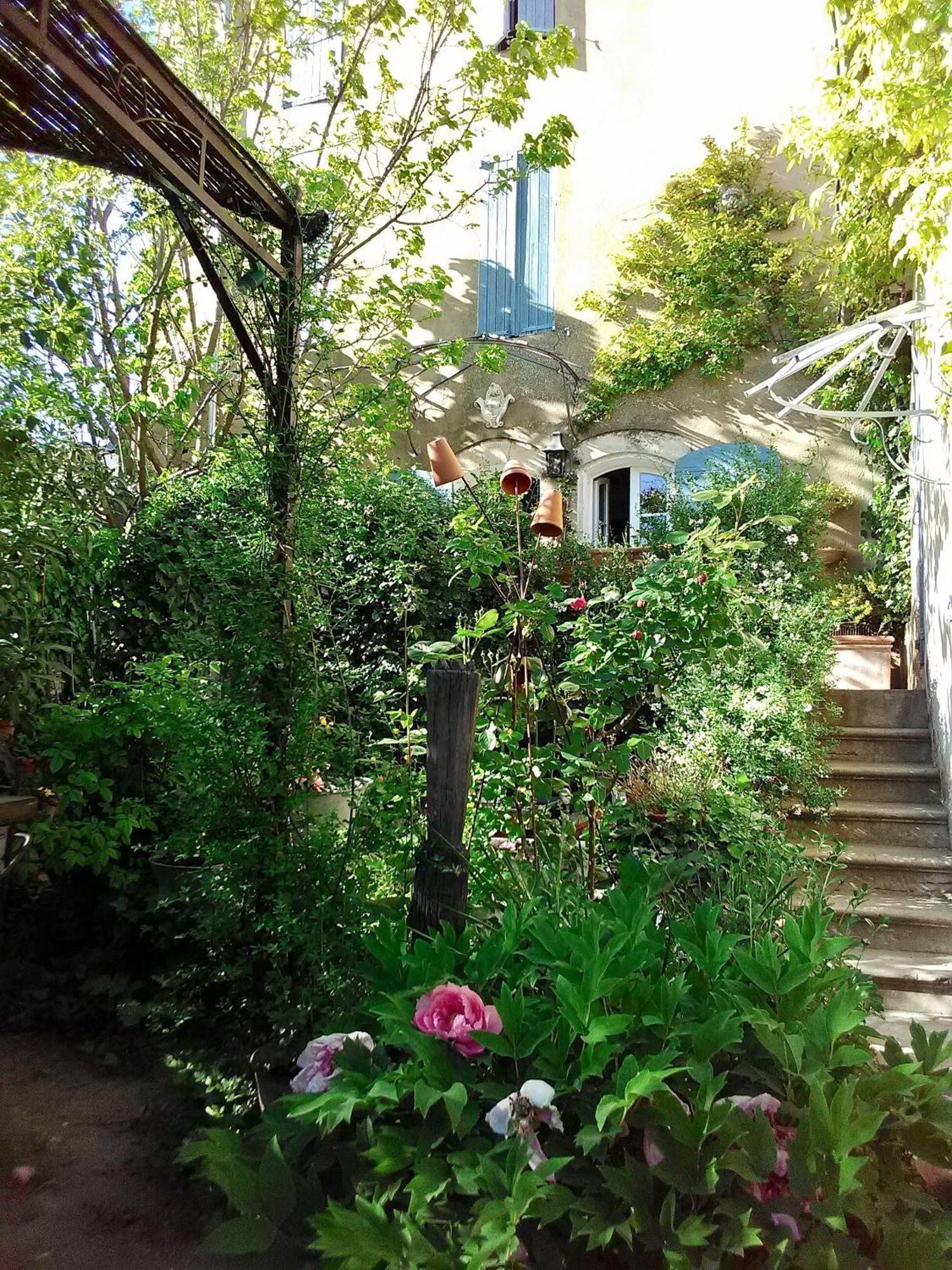 Au Puits De La Fontaine 호텔 Tavernes 외부 사진